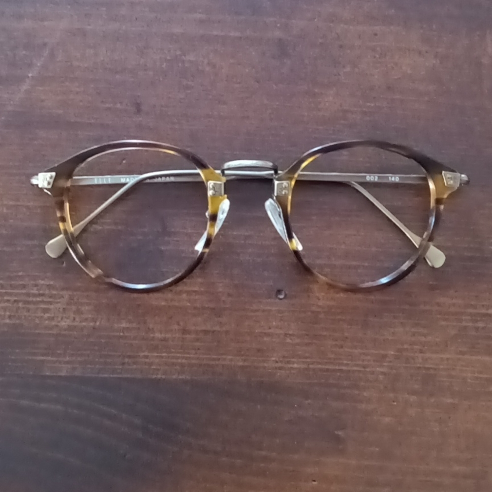 Retro tortoise shell eyeglasses no lenses